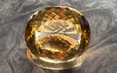 Facettierter Citrin, 726.5 ct, Minas Gerais