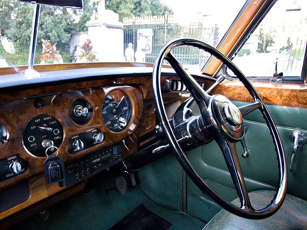 Oldtimer Auto von innen fotografiert. Objekt-Scout by UNIKATUM